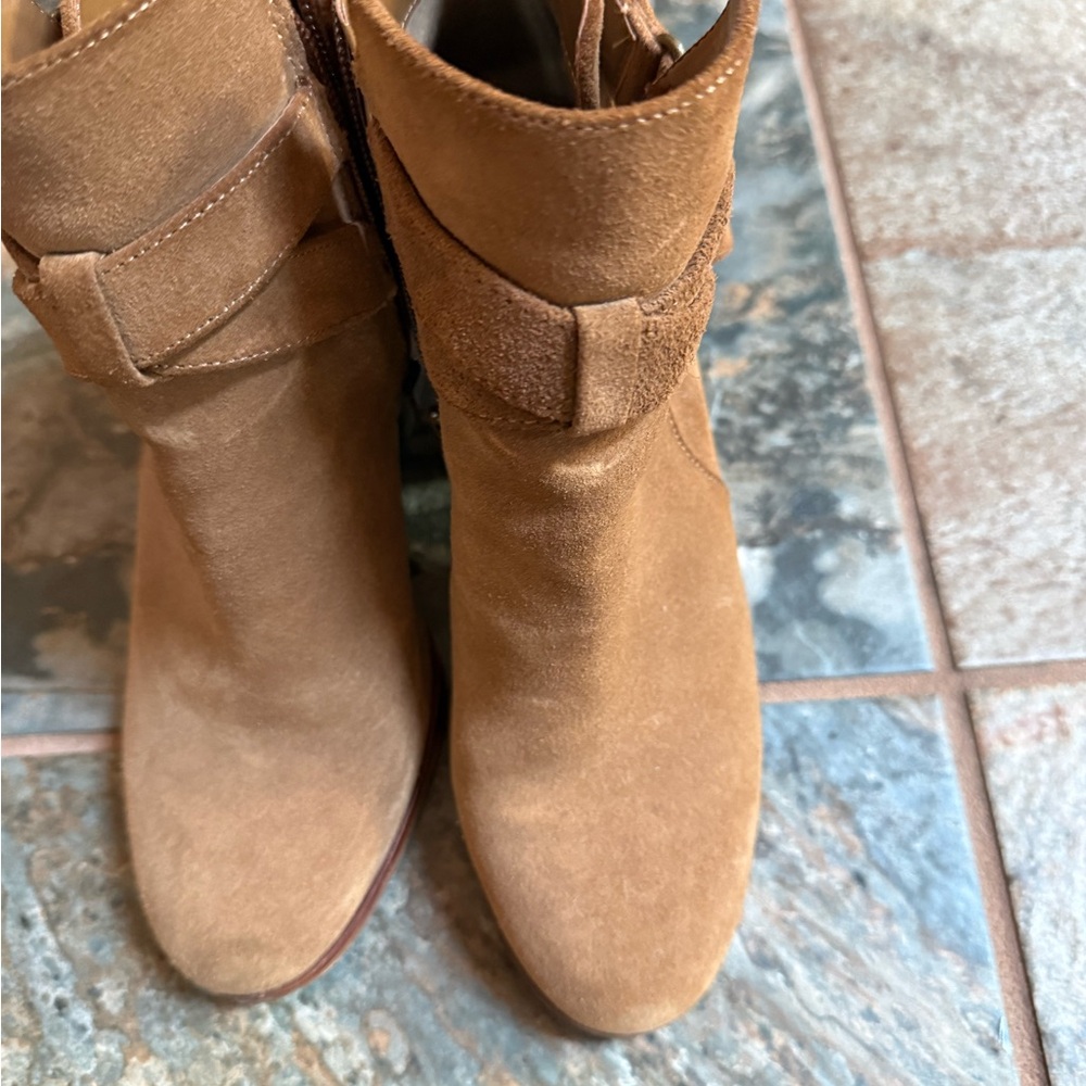 Gianni Bini Tan Ankle Booties